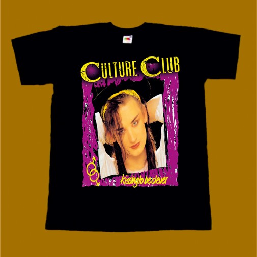CULTURE CLUB T-SHIRT - KISSING TO BE CLEVER